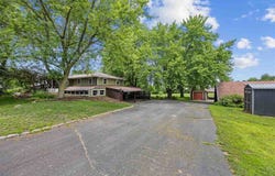 1997 206th St, Independence, IA 50644