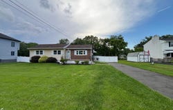 417 Lodge Street, Piscataway, NJ 08854