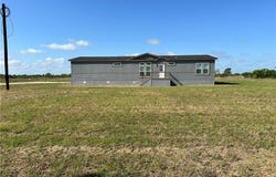 349 S Quailrun Avenue, Port Lavaca, TX 77979