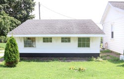1425 W Main Street Highway, Grandview, IN 47615