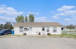 1102 W Clay/Broadway Street, Plattsburg, MO 64477