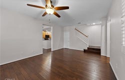 28495 Herrera, Valencia, CA 91354