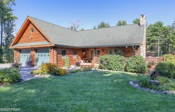 22 Schelbert Road, Newfoundland, PA 18445