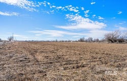 4661 Idaho St, New Plymouth, ID 83655