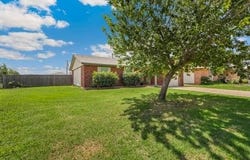 12304 Southgate Drive, Yukon, OK 73099