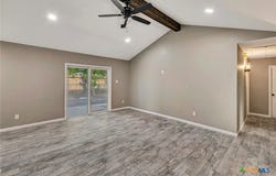 602 N Market Street, Hallettsville, TX 77964