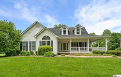 966 Lawrence Street, Brandenburg, KY 40108