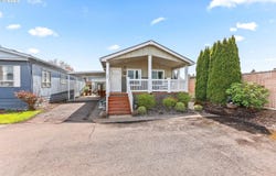 835 SE 1ST AVE, Canby, OR 97013