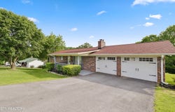 566 Allyson Drive, Kodak, TN 37764