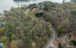 Crown Terrace, Hickory, NC 28601