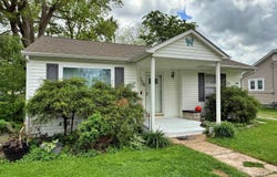 206 W 16TH Street, Metropolis, IL 62960