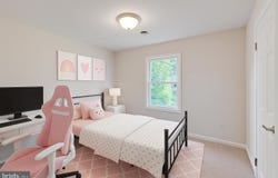 17301 ROUNDMONT PLACE, ROUND HILL, VA 20141