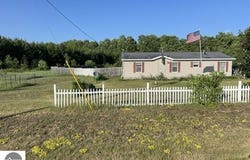 9875 Country Pines Drive, Kingsley, MI 49649