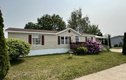 4153 Whisperwood Way S, Muskegon, MI 49442