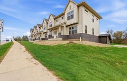 2131 E Howard Ave, Saint Francis, WI 53235