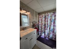 407 23RD Avenue, Fulton, IL 61252
