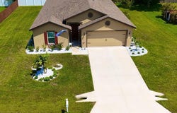 8 SLIPPER FLOWER PATH E, PALM COAST, FL 32164