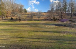 228 Pattie Gap Rd, Philadelphia, TN 37846
