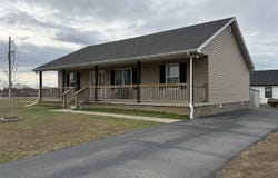 17 Christopher Avenue, Glasgow, KY 42141
