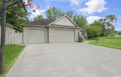 23336 Spring Creek Trail Common, Elkhart, IN 46516
