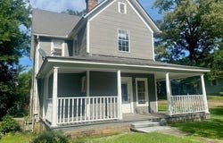 400 Burke Ave, Mccomb, MS 39648