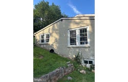 245 PINETOWN ROAD, NORRISTOWN, PA 19403