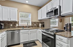 1032 NE PALMBLAD DR, Gresham, OR 97030