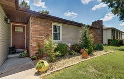 5432 S Honeysuckle Lane, Battlefield, MO 65619
