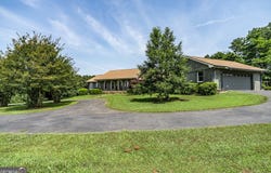 4253 Adairsville, Adairsville, GA 30103