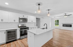 10 Ellington Drive, Troy, IL 62294