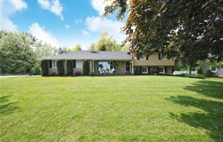5728 Leete Road, Lockport Town, NY 14094