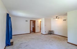 504 N Pine Street, Richland, MO 65556