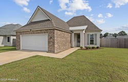 1913 E Jane Street, Abbeville, LA 70510