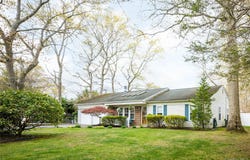 4 Mount Oak Place, Ridge, NY 11961
