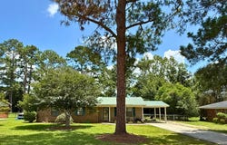 625 S Rountree, Metter, GA 30439