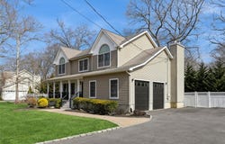 109 Parkside Avenue, Miller Place, NY 11764