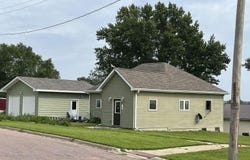 104 E 5th Street, Ute, IA 51060