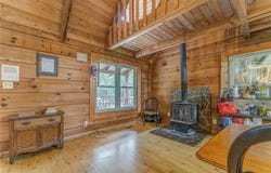 519 E VALLEY Road NE, Rydal, GA 30171