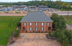 4001 Lakeland Drive, Jackson, MS 39232