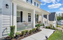 2141 Kings Walk DR NE, Roanoke, VA 24012