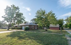 612 W Locust St, Independence, KS 67301