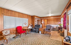 205 S 54TH St, Springfield, OR 97478