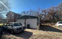 701 Midway Drive, Springtown, TX 76082