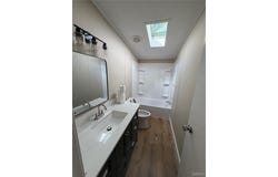 12565 Old 8 E, Mineral Point, MO 63660