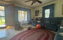 27 Broad Street, Van Lear, KY 41265