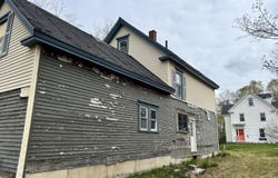 5 High Street, Dover-Foxcroft, ME 04426