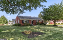 811 S HARRISON STREET, PALMYRA, PA 17078