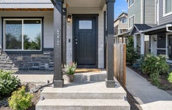 4372 E HAZELAIR LN, Newberg, OR 97132