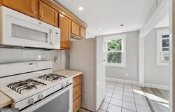204 W WASHINGTON AVENUE, CLIFTON HEIGHTS, PA 19018