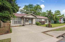 825 Gunter Avenue, Guntersville, AL 35976